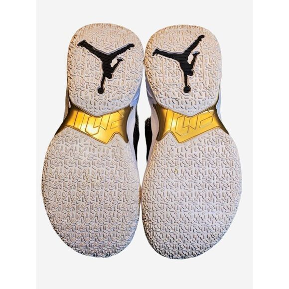 Big Kid's Jordan Why Not? Zer0.4 'Family' Sneaker Basketball Shoe Sz 5Y, Womens - Picture 9 of 10